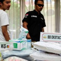 인도네시아: 경찰에 사살된 마약범죄 용의자 최소 60명 이상으로 급증