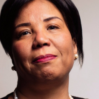 이집트: 여성 폭력에 맞서 싸우다 / 아자 솔리만