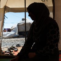 IS로 의심받는 여성과 어린이가 시달리는 충격적인 차별