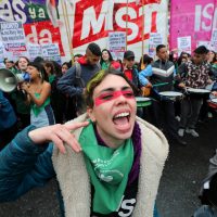 2018년, 억압적이고 성차별적인 정책에 맞서 더 활발해진 여성인권운동