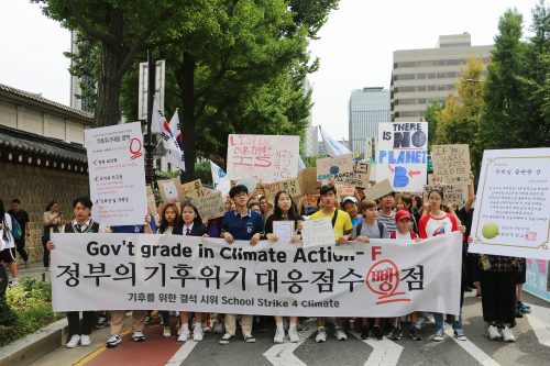 모두의 권리를 위한 청소년기후행동의 헌법소원을 지지한다.