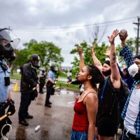 조지 플로이드를 위한 정의를 실현하라