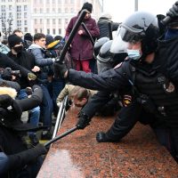 러시아 정부, 시위 참여자 및 활동가 반인권적 탄압