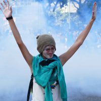 국제앰네스티, 전 세계 최루가스 남용 추가 조사 결과 공개