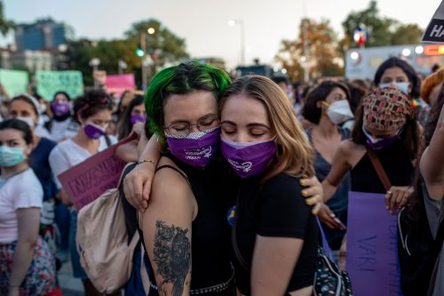 코로나19 속에서 이룩한 여성 인권 승리의 순간들