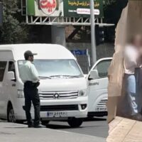 이란: 국제사회는 갈수록 심하게 억압당하는 여성과 소녀들 편에 서야 한다