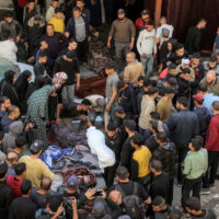 이스라엘의 일방적인 가자지구 공습 재개로 400명 이상 사망