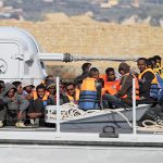 지중해 난민 위기: UN”유럽정부 방관으로 사망 50배 증가”