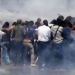 시위 현장을 지나가다 경찰에게 목숨을 위협받다 ㅣ 2013 편지쓰기마라톤