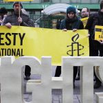 사우디아라비아: 라이프 바다위 채찍질형 집행 후 1년, 강경 탄압 계속돼