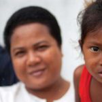 그 집은 내 삶이었다: 재봉틀 하나만 건진 채로 쫓겨난 가족-소팔