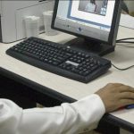 쿠웨이트: ‘전자범죄법’ 시행으로 표현의 자유 억압 심화 우려